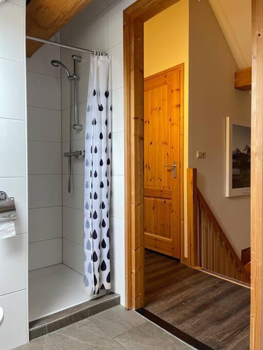 Unieke Houten Villa Met Sauna In Twente - 6P Den Ham Ngoại thất bức ảnh